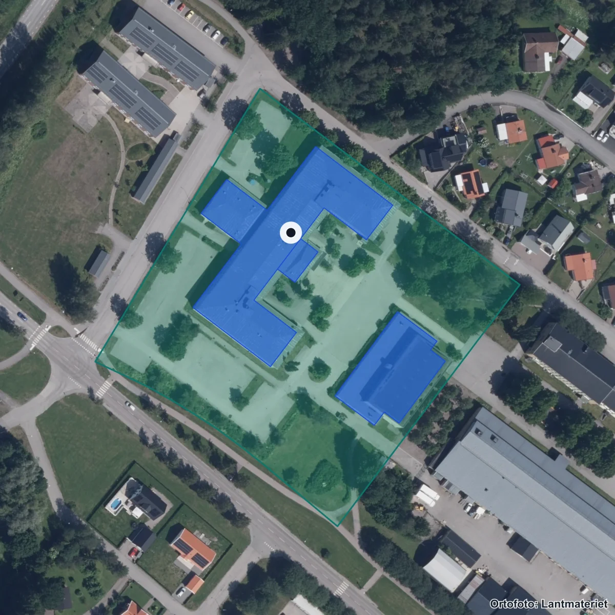 Flygbild över Högbergsskolan, ortofoto från Lantmäteriet