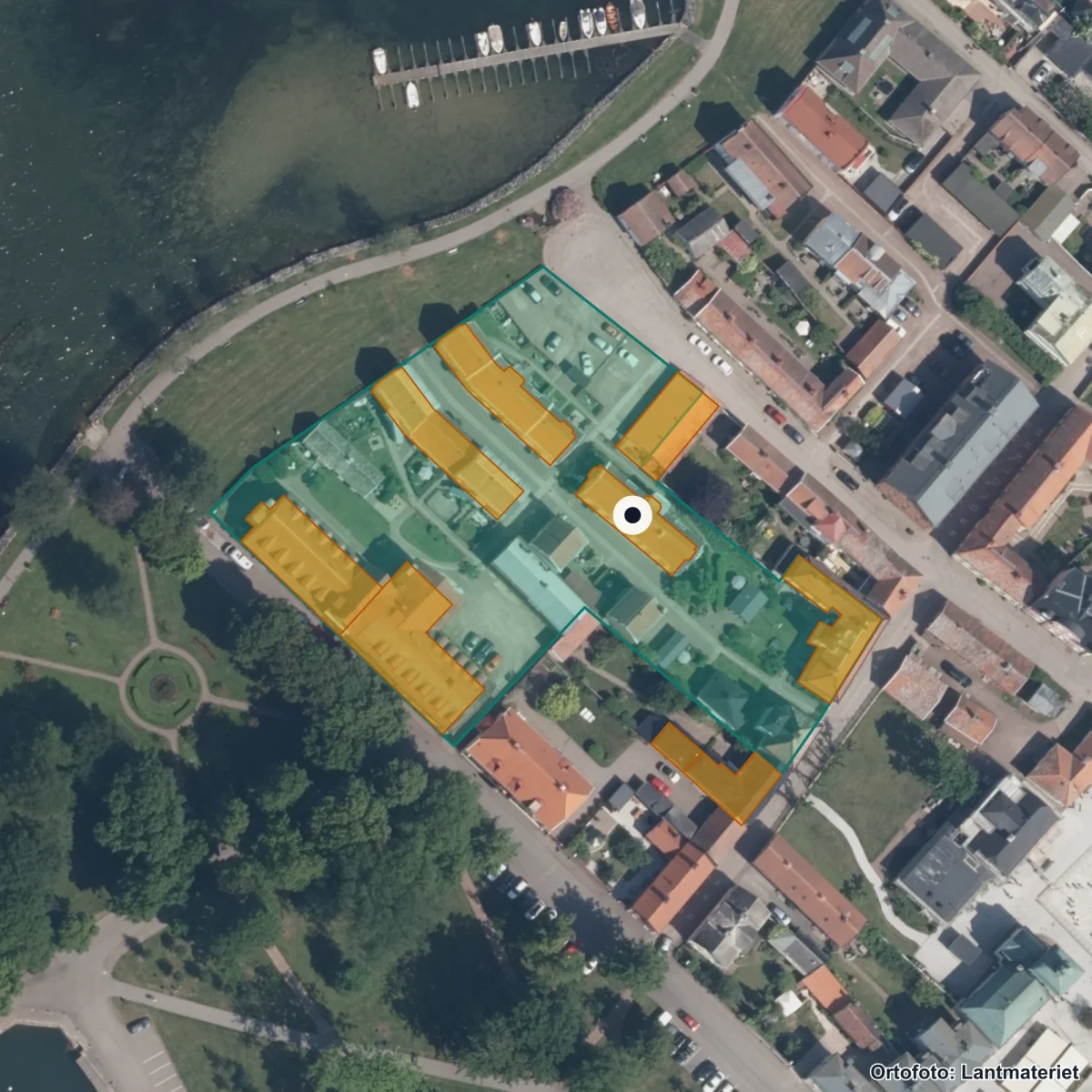 Flygbild över Katarinaskolan, ortofoto från Lantmäteriet