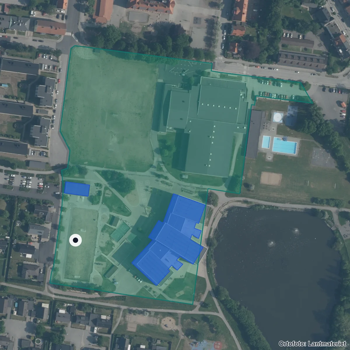 Flygbild över Prästamosseskolan, ortofoto från Lantmäteriet