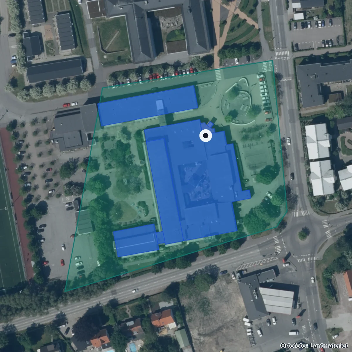 Flygbild över Sundsgymnasiet, ortofoto från Lantmäteriet