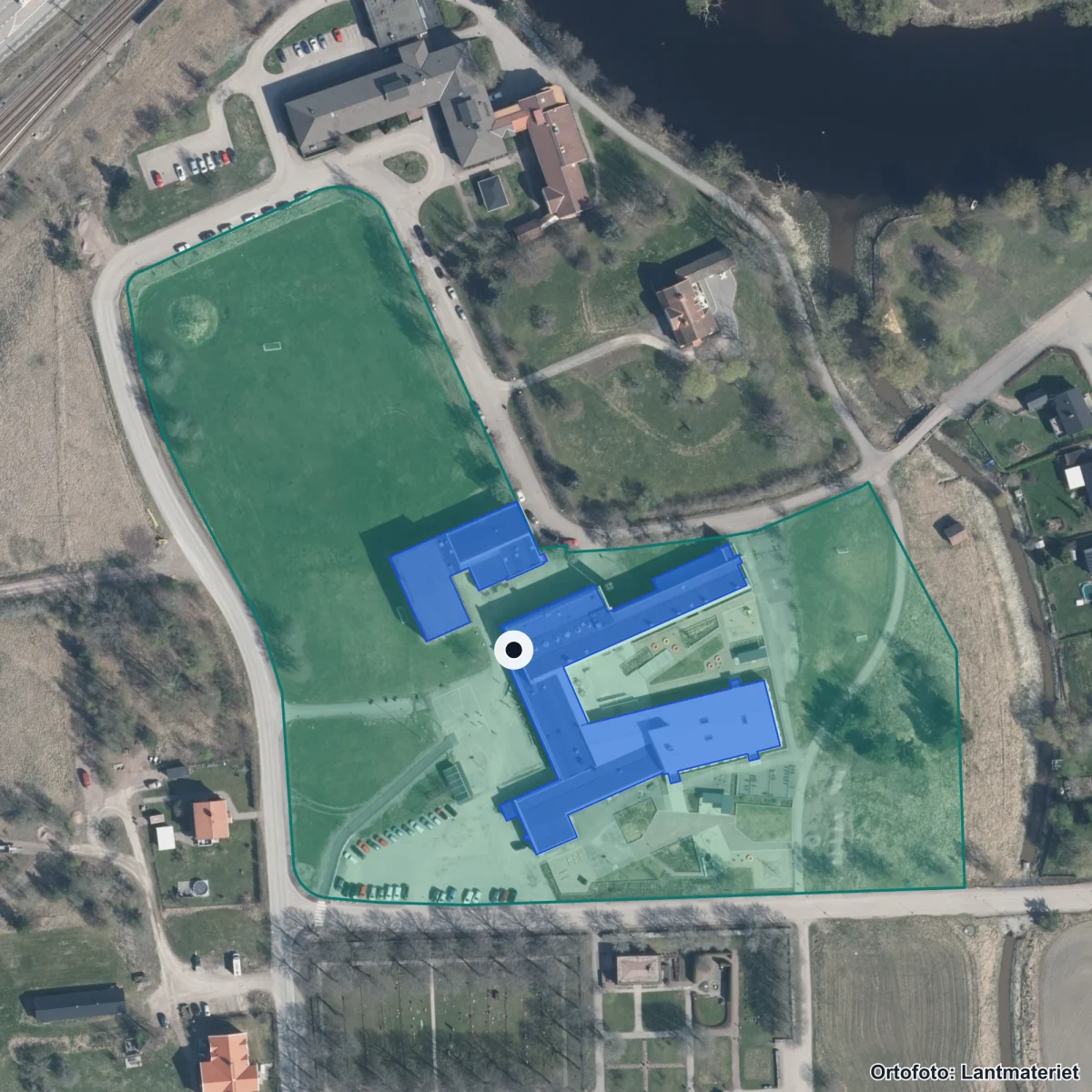 Flygbild över Tunboskolan, ortofoto från Lantmäteriet