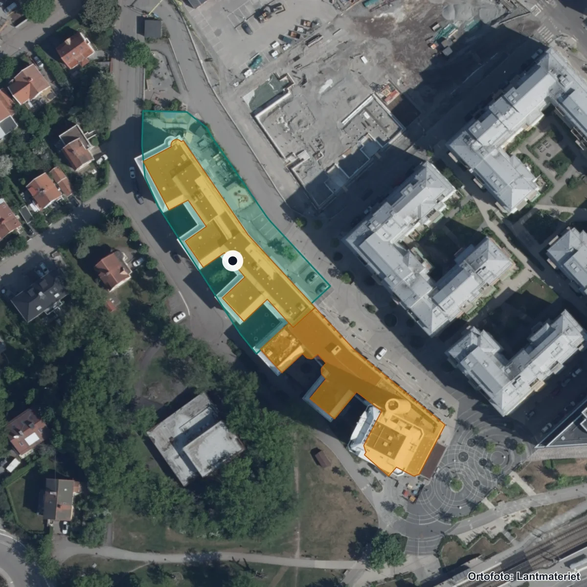 Flygbild över Råsunda centralskola, ortofoto från Lantmäteriet