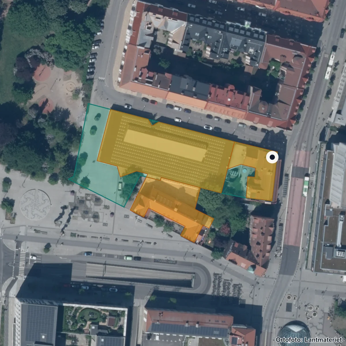 Flygbild över Malmö Magistratsgymnasium, ortofoto från Lantmäteriet