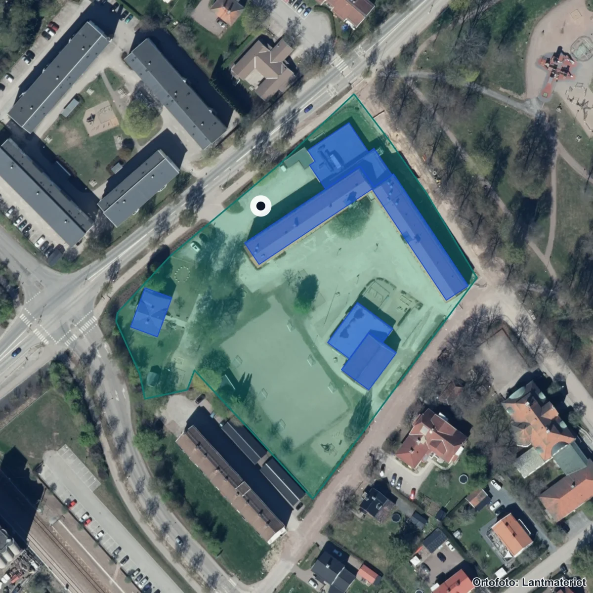 Flygbild över Stureskolan, ortofoto från Lantmäteriet