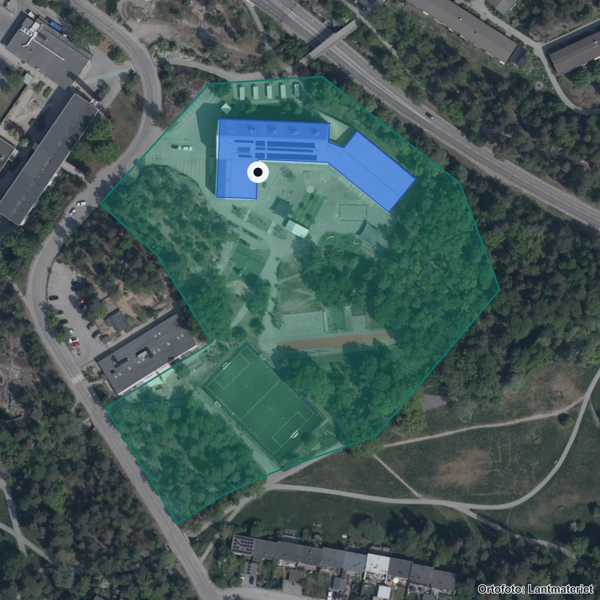 Flygbild över Rudboda skola, ortofoto från Lantmäteriet