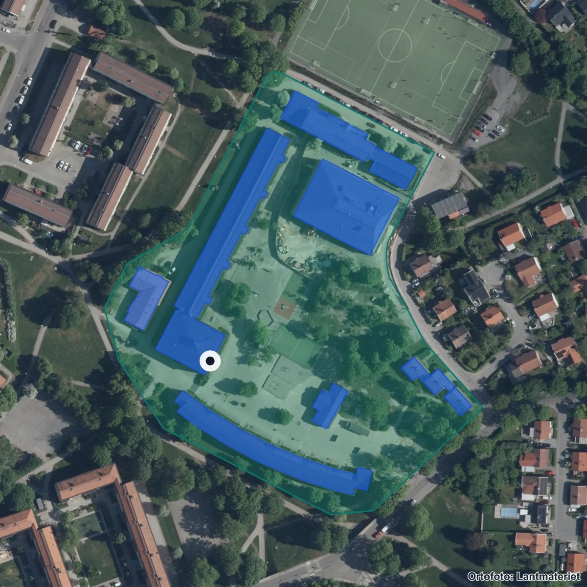 Flygbild över Vällingbyskolan, ortofoto från Lantmäteriet