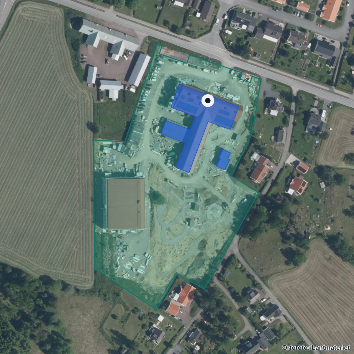 Flygbild över Ölmstadskolan, ortofoto från Lantmäteriet