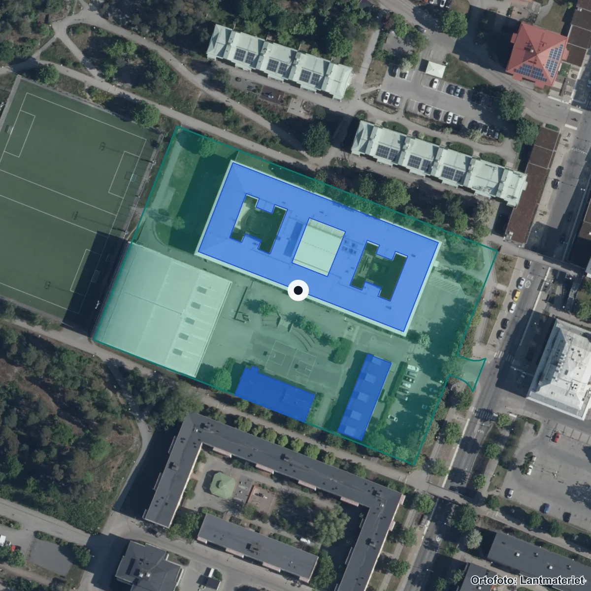 Flygbild över Rinkebyskolan, ortofoto från Lantmäteriet