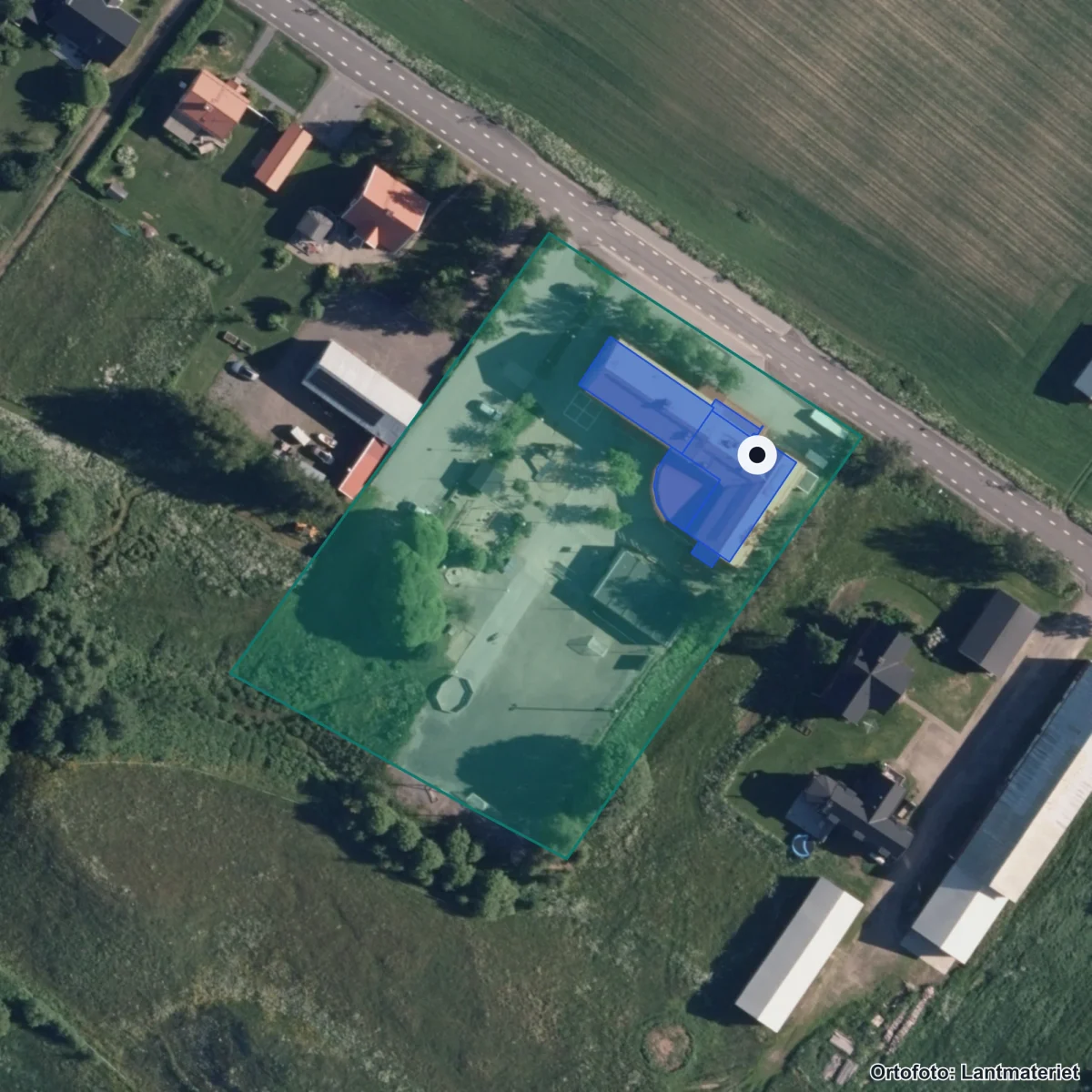 Flygbild över Brännlands skola, ortofoto från Lantmäteriet
