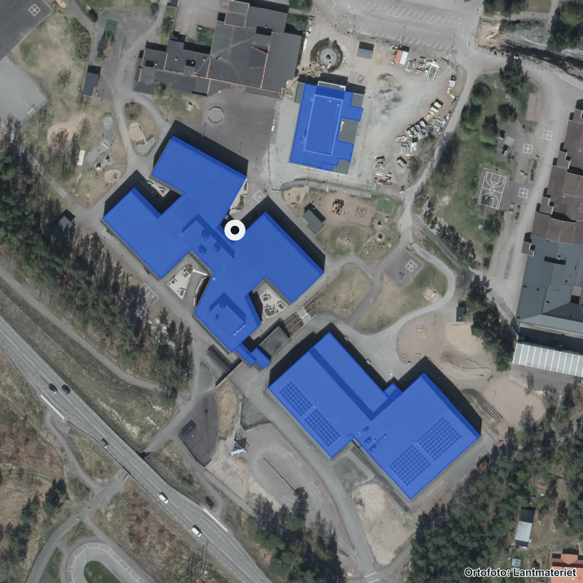 Flygbild över Hammarlundens skola F-6, ortofoto från Lantmäteriet