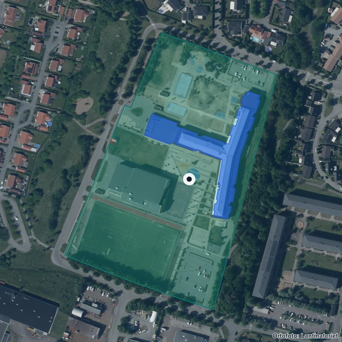 Flygbild över Västervångskolan, ortofoto från Lantmäteriet