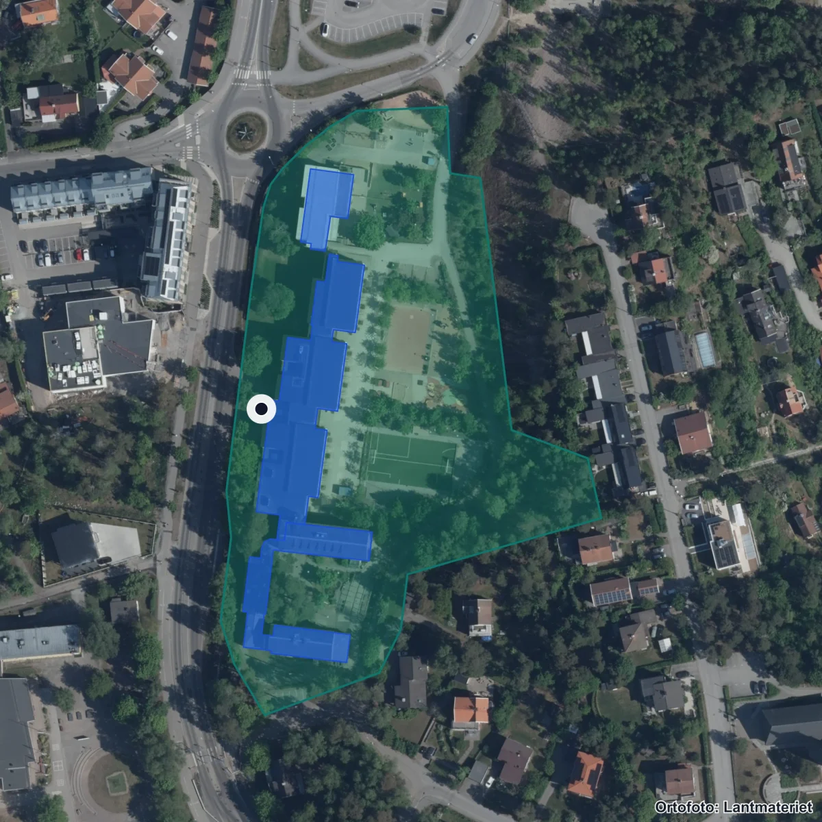 Flygbild över Sofielundsskolan, ortofoto från Lantmäteriet
