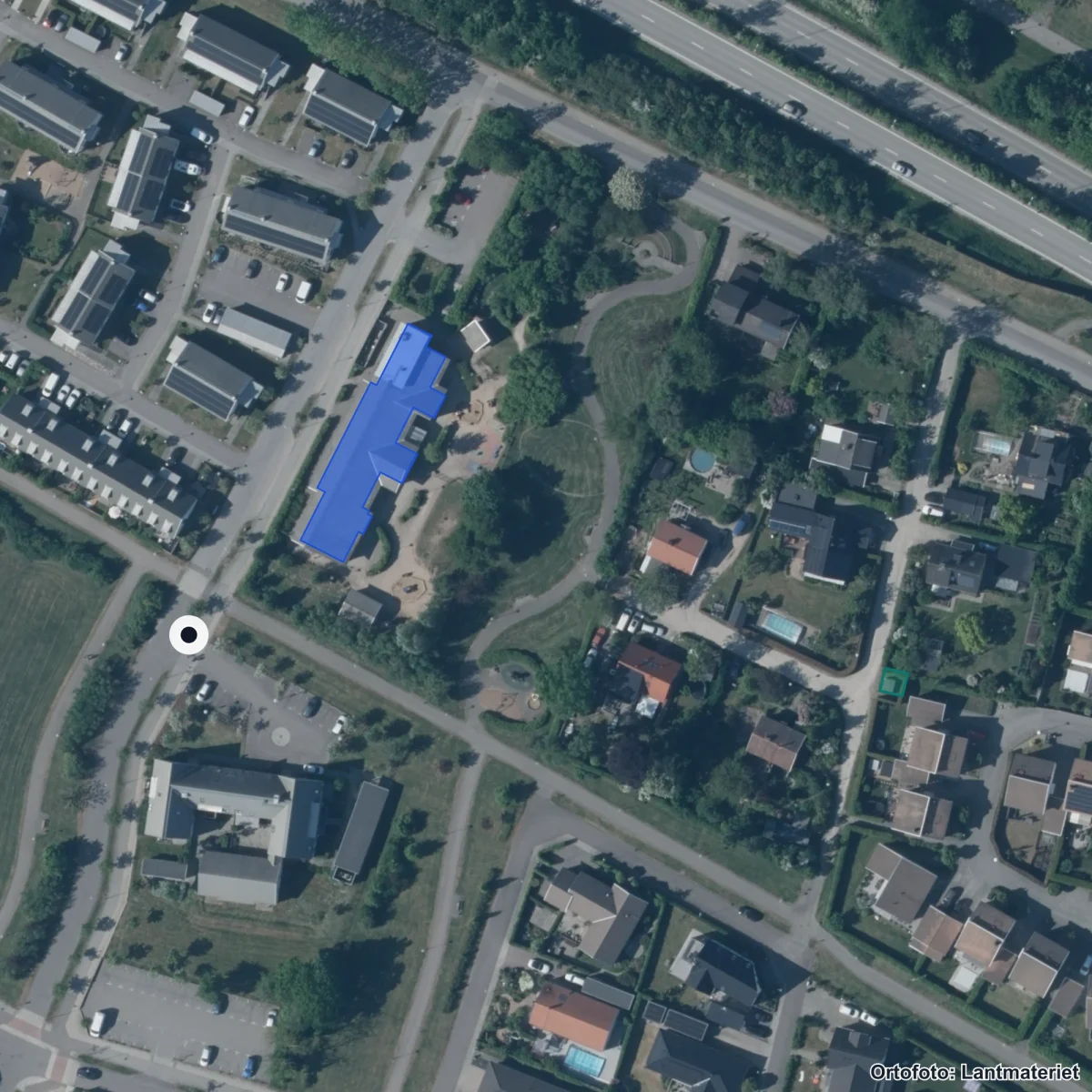 Flygbild över Montessori Mondial Lund, ortofoto från Lantmäteriet