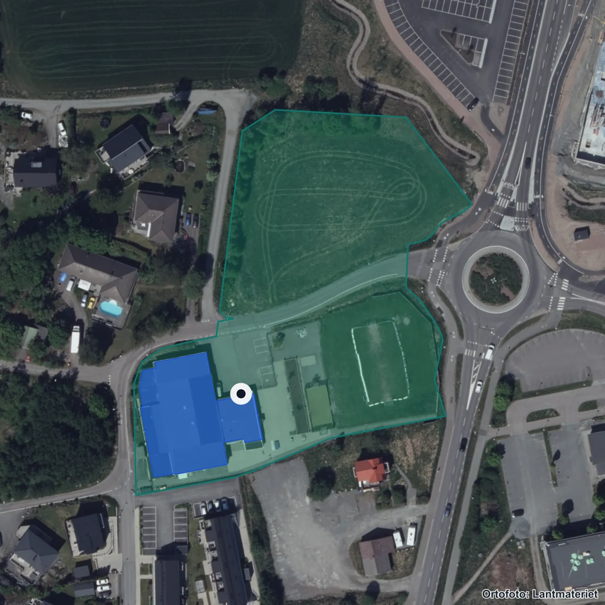 Flygbild över Algebraskolan, ortofoto från Lantmäteriet