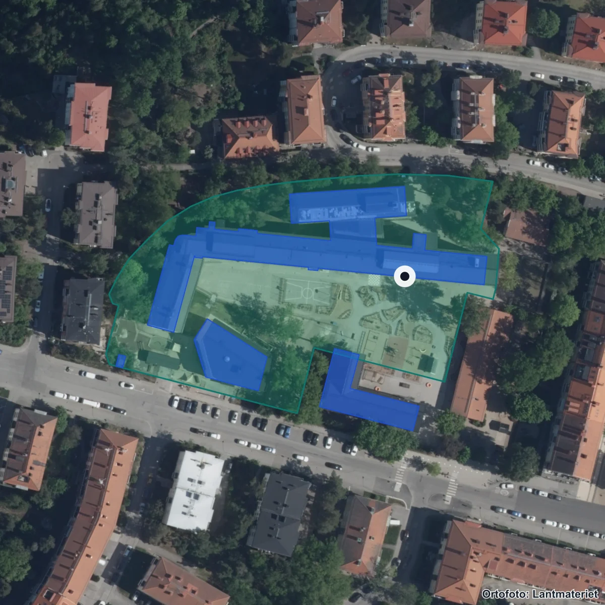 Flygbild över Lycée Francais Saint Louis, gr, ortofoto från Lantmäteriet