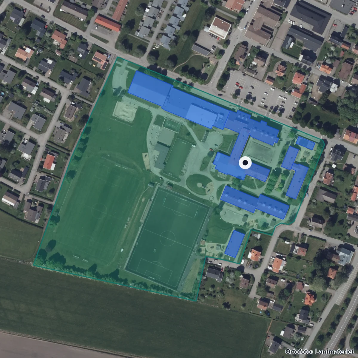 Flygbild över Sollebrunns skola 7-9, ortofoto från Lantmäteriet