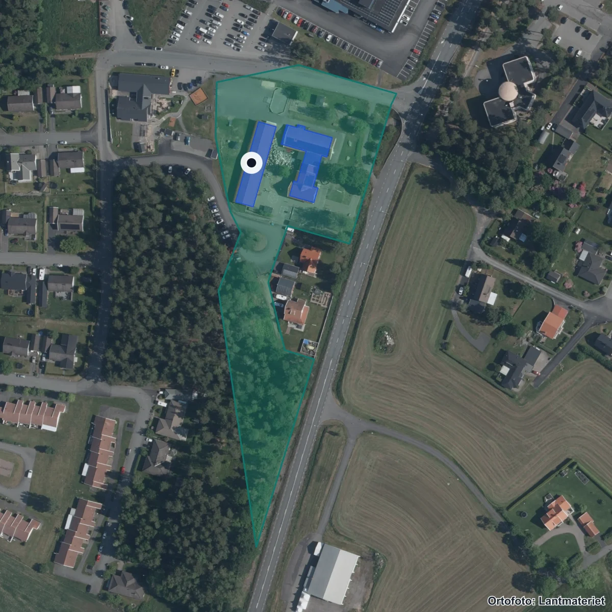 Flygbild över Fagerhults skola, ortofoto från Lantmäteriet