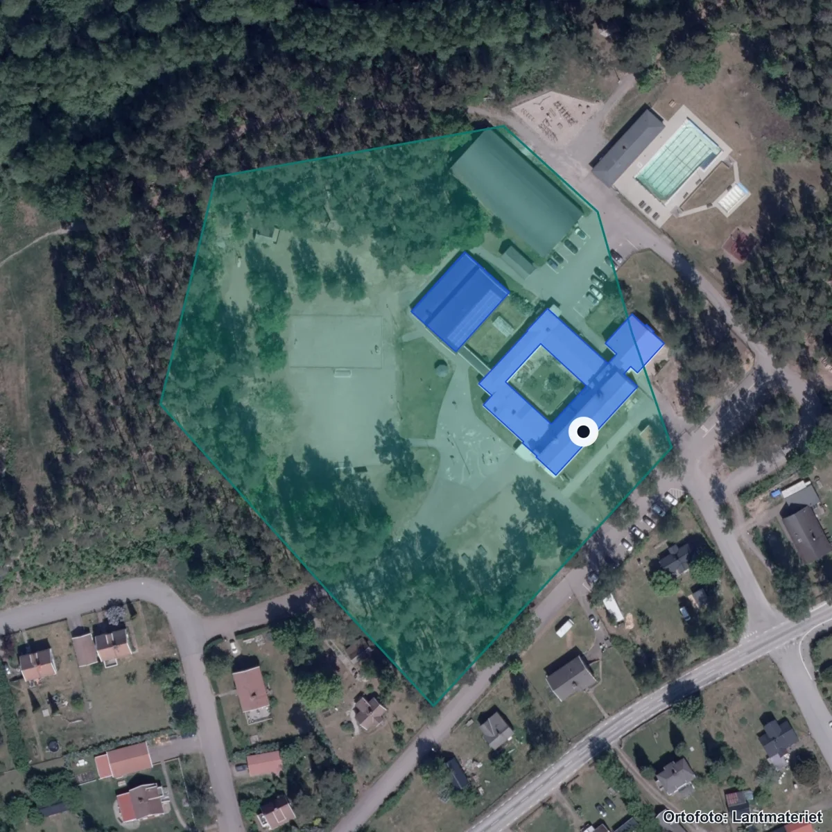 Flygbild över Pårydsskolan, ortofoto från Lantmäteriet