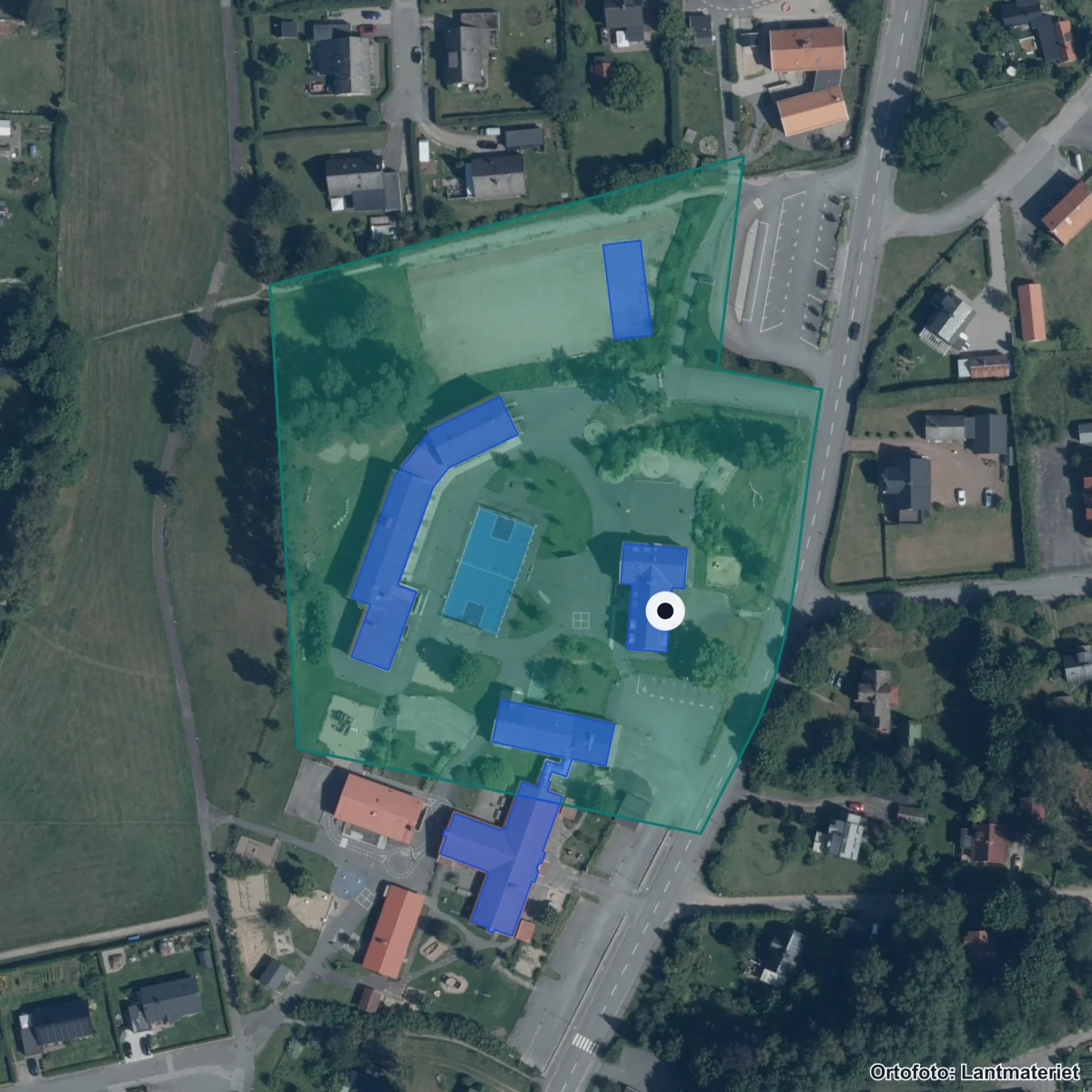 Flygbild över Näsums skola, ortofoto från Lantmäteriet