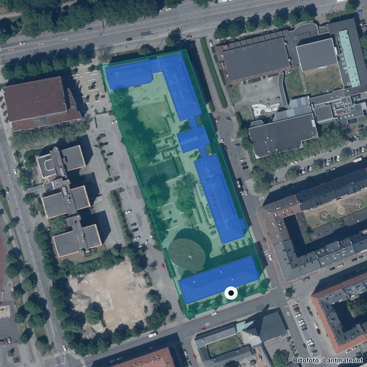 Flygbild över Fågelbacksskolan, ortofoto från Lantmäteriet
