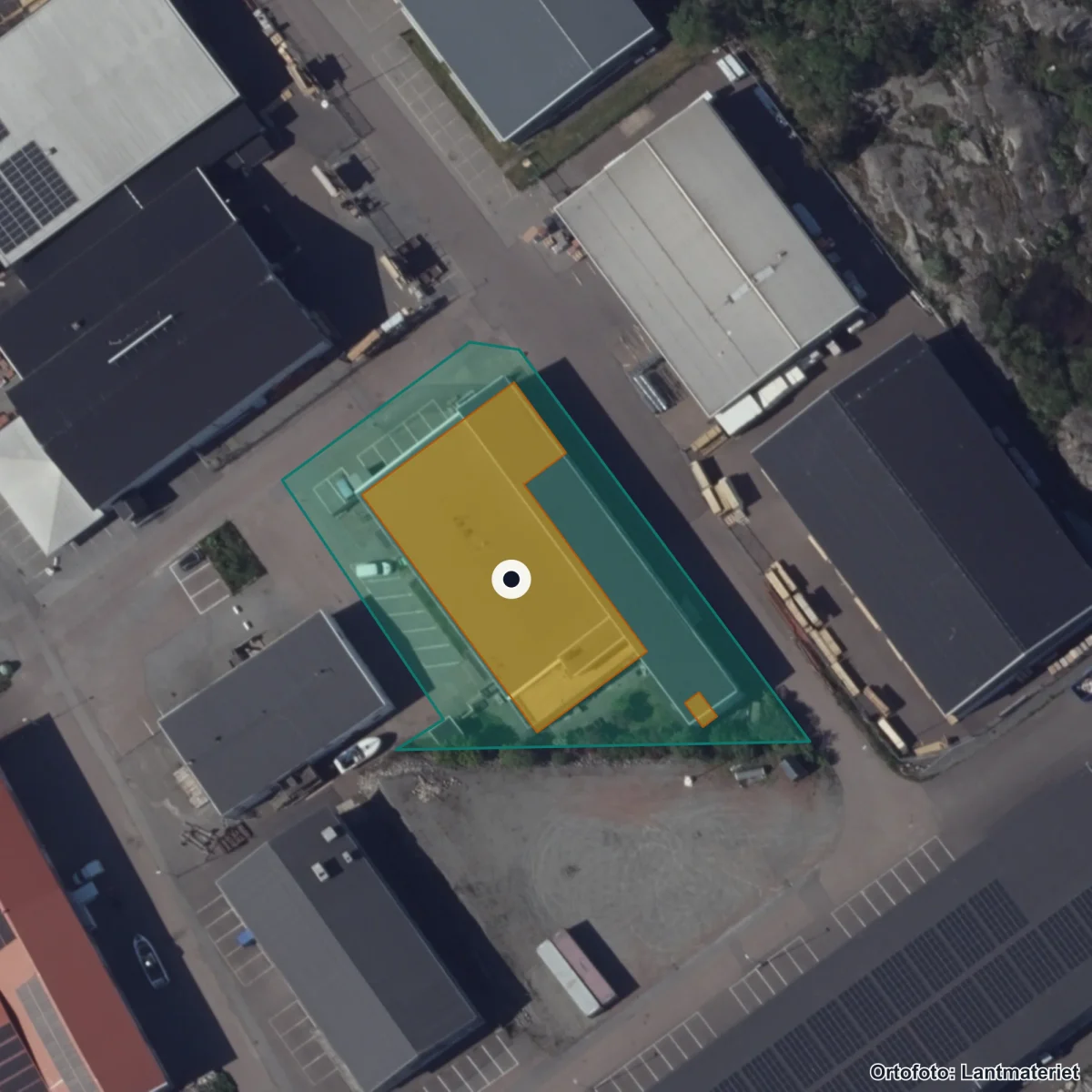 Flygbild över Lärvux, ortofoto från Lantmäteriet