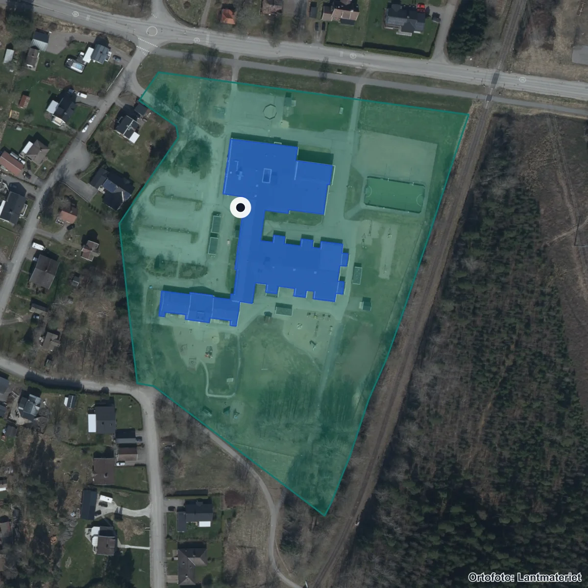 Flygbild över Strömtorpsskolan, ortofoto från Lantmäteriet