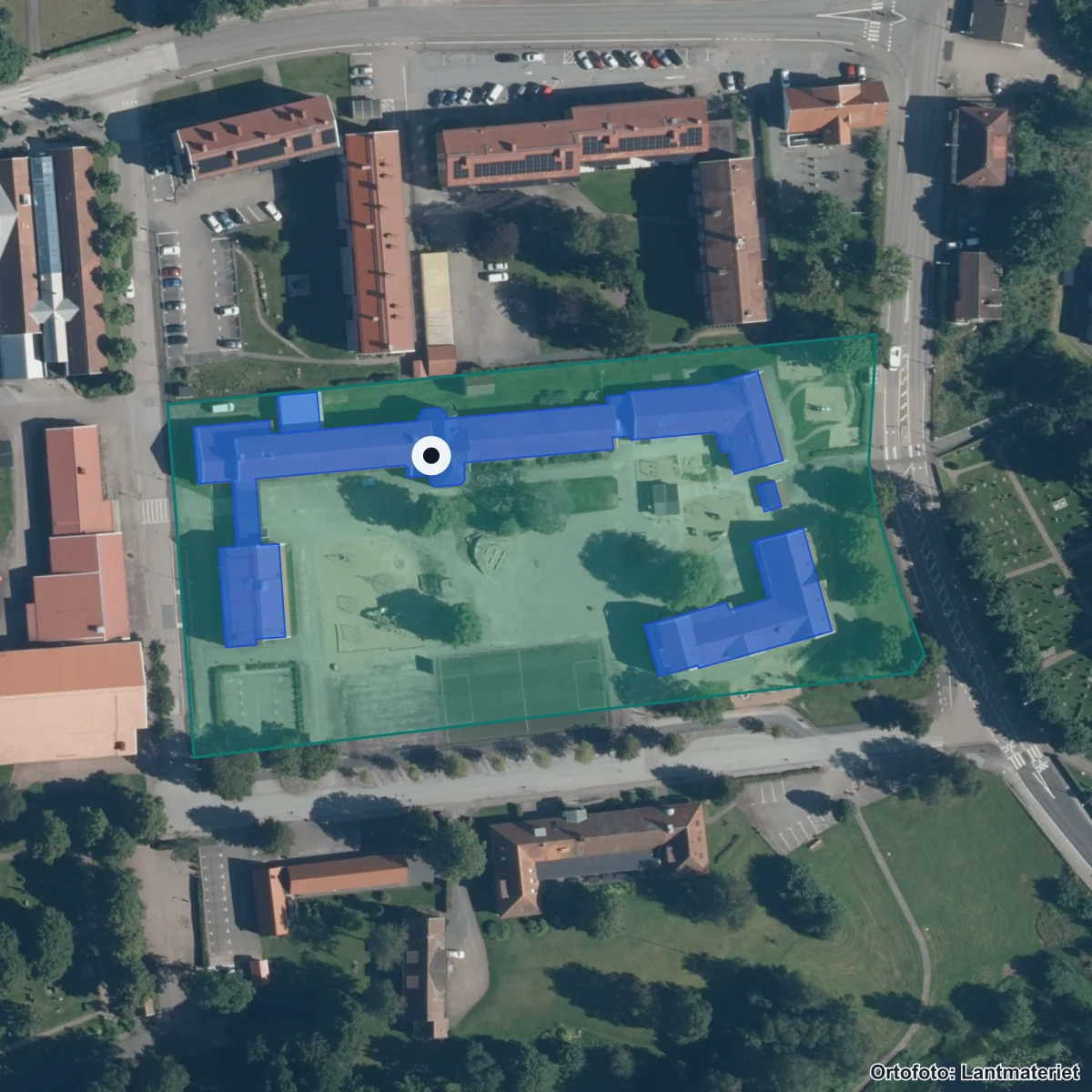 Flygbild över Beringskolan, ortofoto från Lantmäteriet