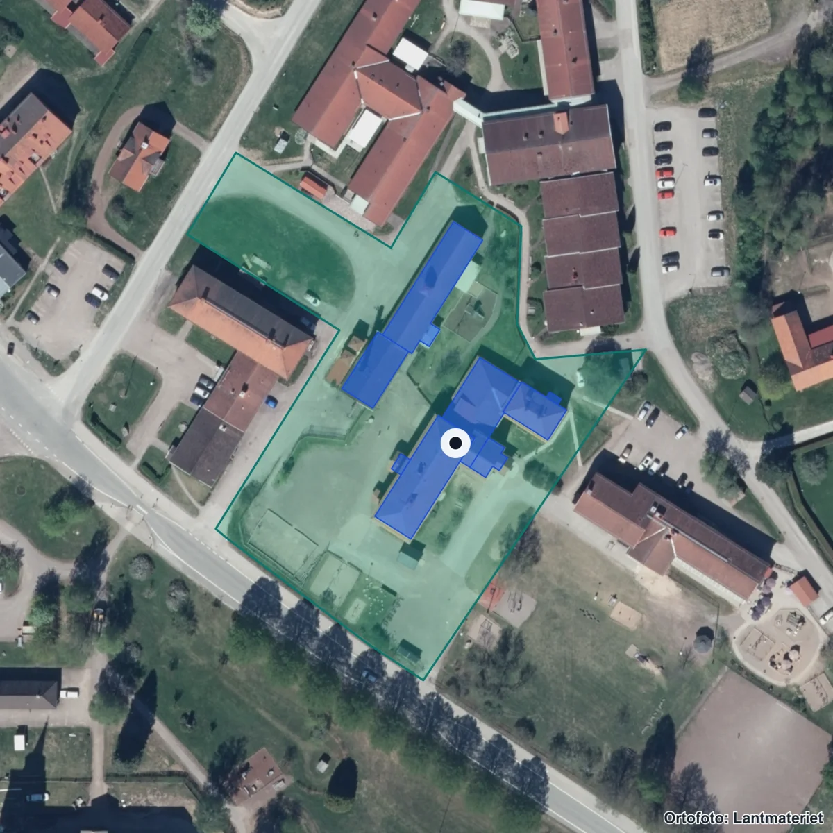 Flygbild över Siljansnäs skola, ortofoto från Lantmäteriet