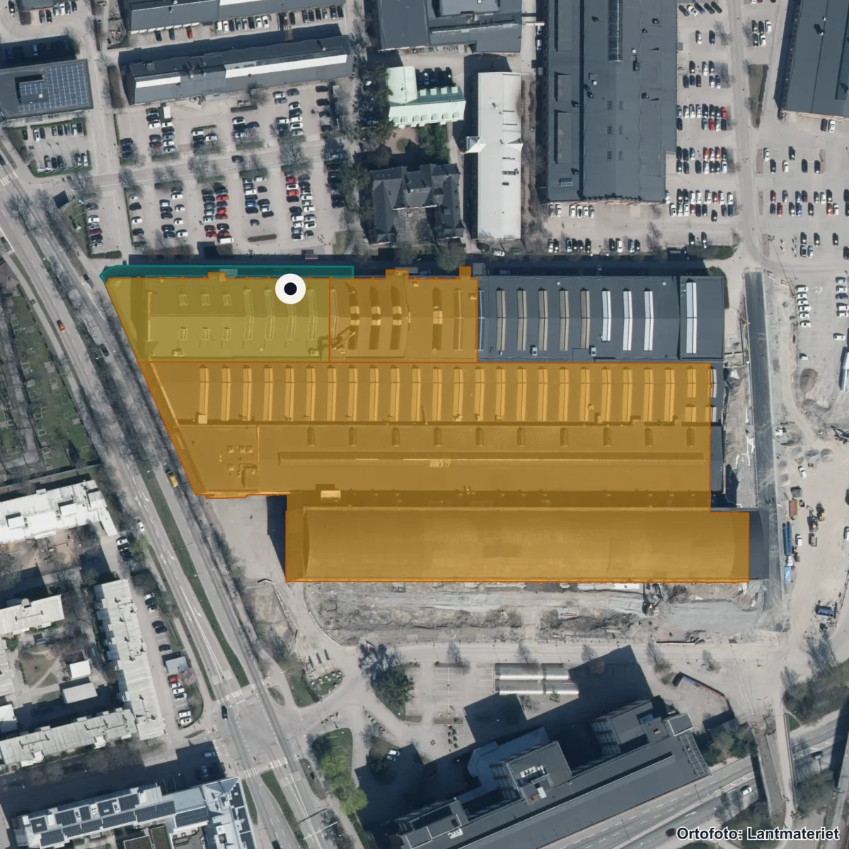 Flygbild över Kopparlundsgymnasiet, ortofoto från Lantmäteriet