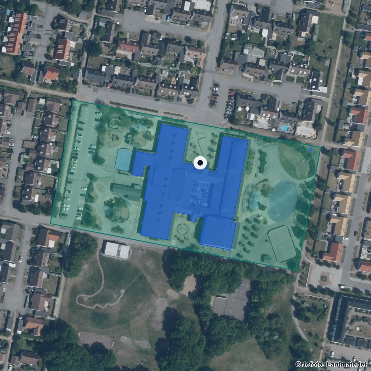 Flygbild över Skanörs skola, ortofoto från Lantmäteriet
