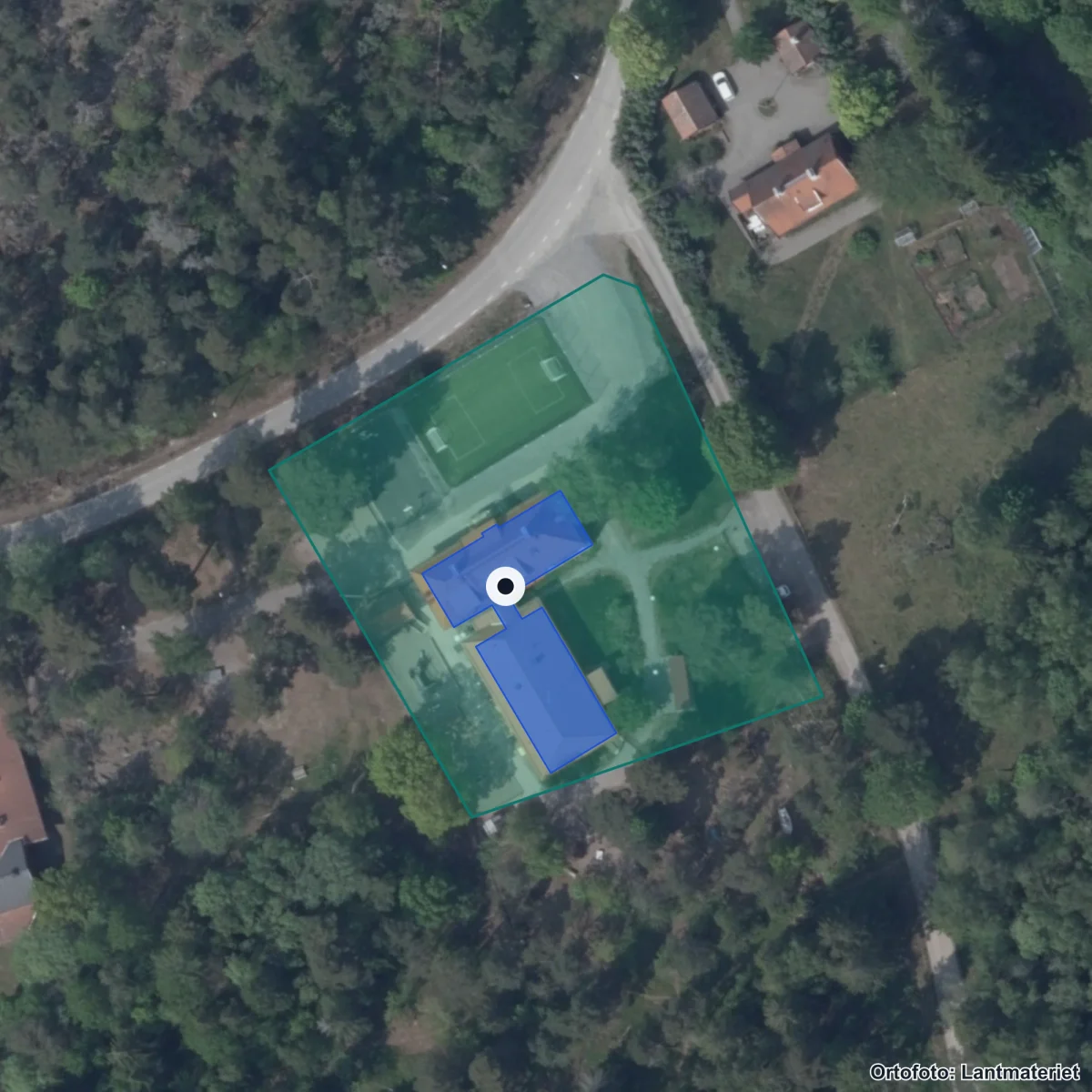 Flygbild över Muskö skola, ortofoto från Lantmäteriet