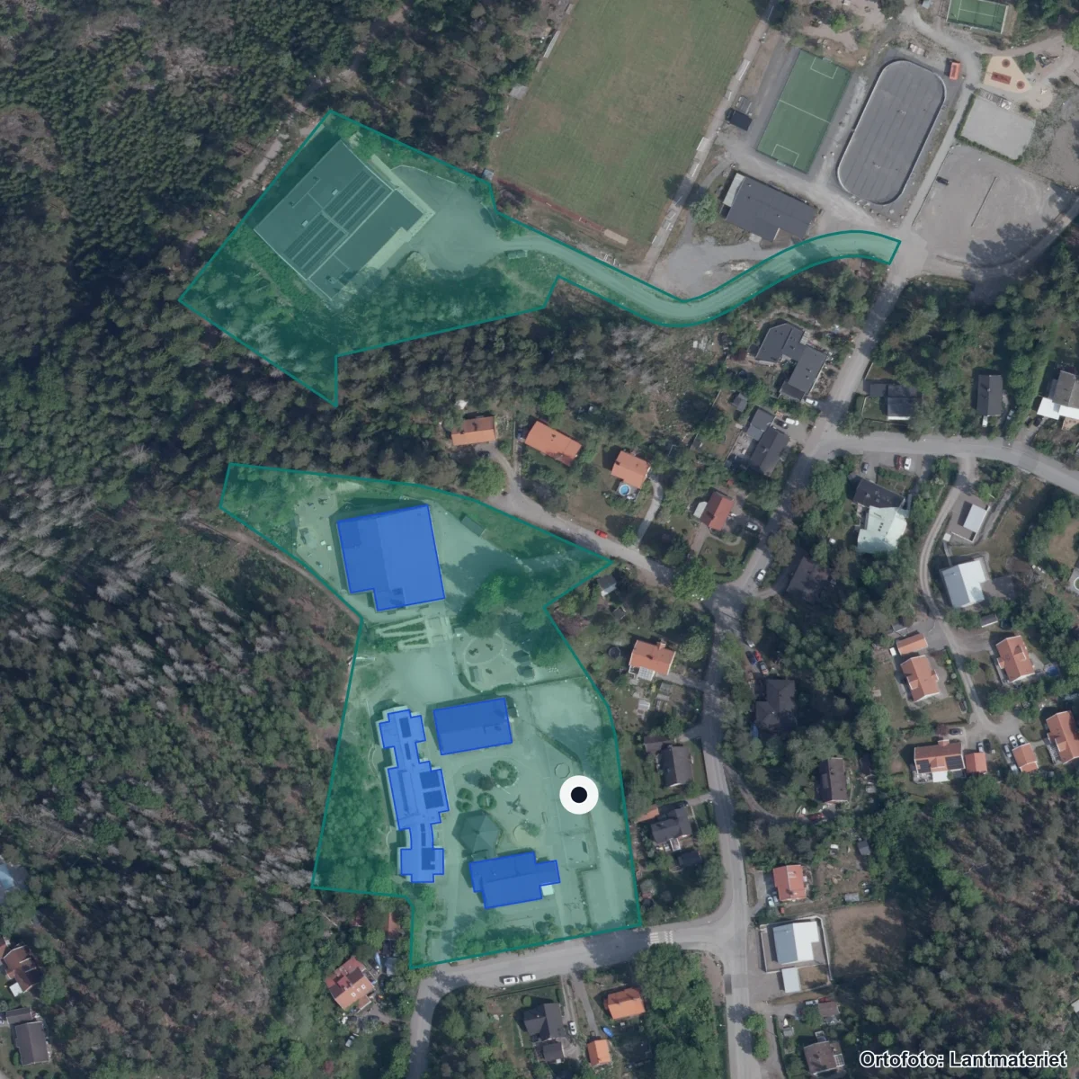 Flygbild över Mölnboskolan, ortofoto från Lantmäteriet