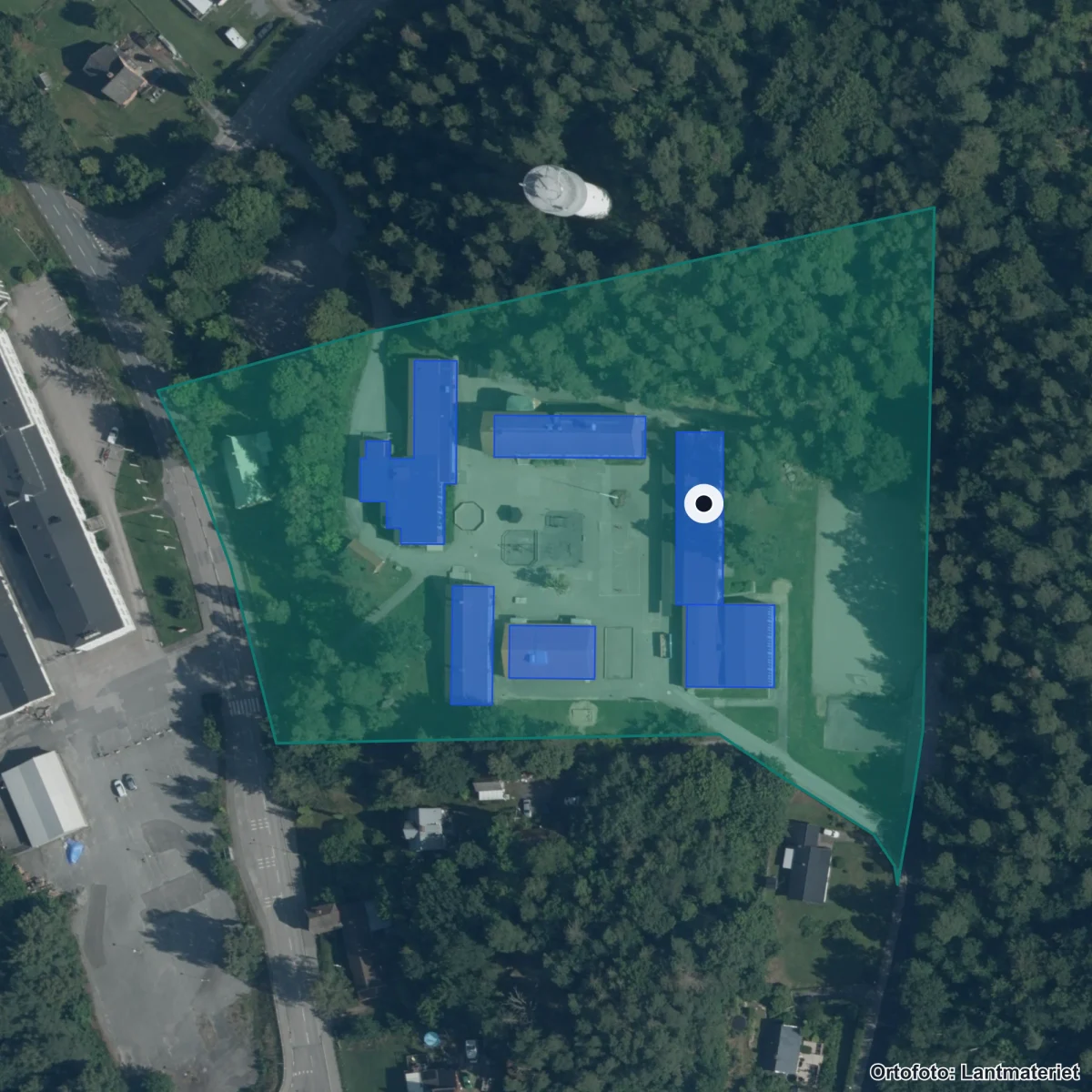 Flygbild över Möllegårdens skola, ortofoto från Lantmäteriet