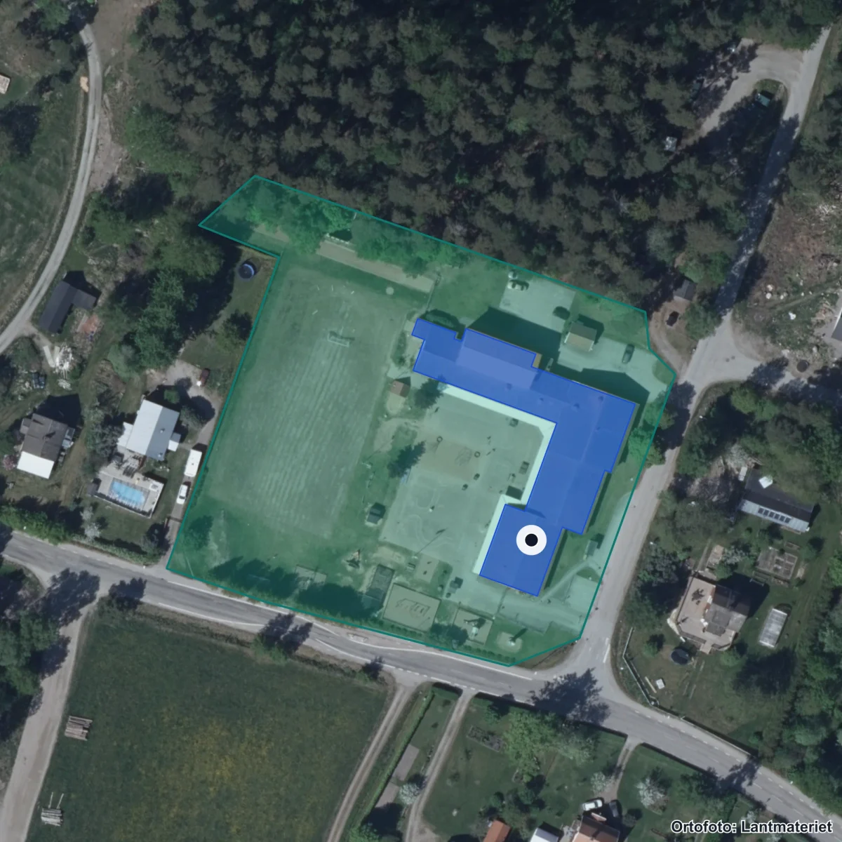 Flygbild över Torsö Skärgårdsskola, ortofoto från Lantmäteriet