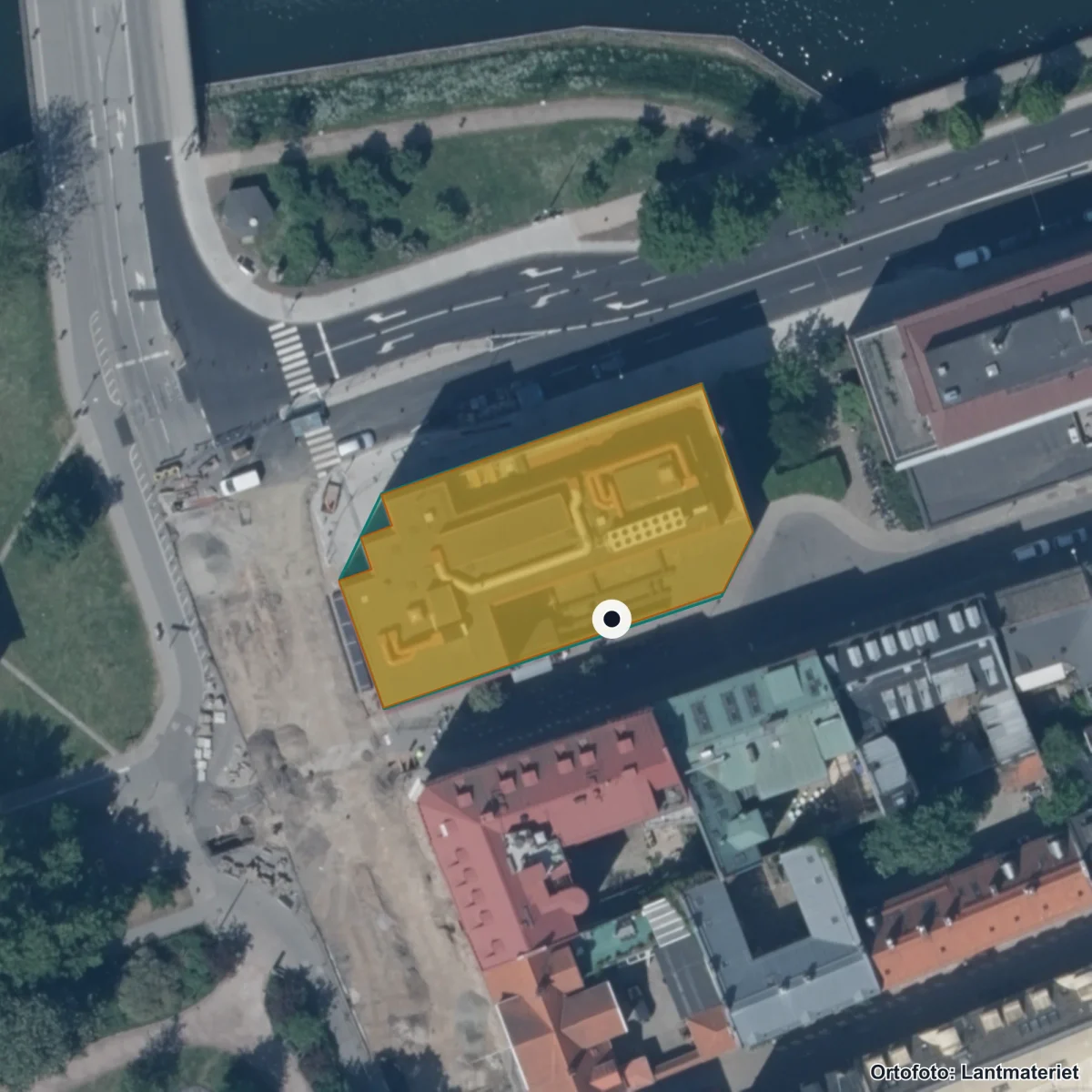 Flygbild över JENSEN gymnasium Malmö, ortofoto från Lantmäteriet