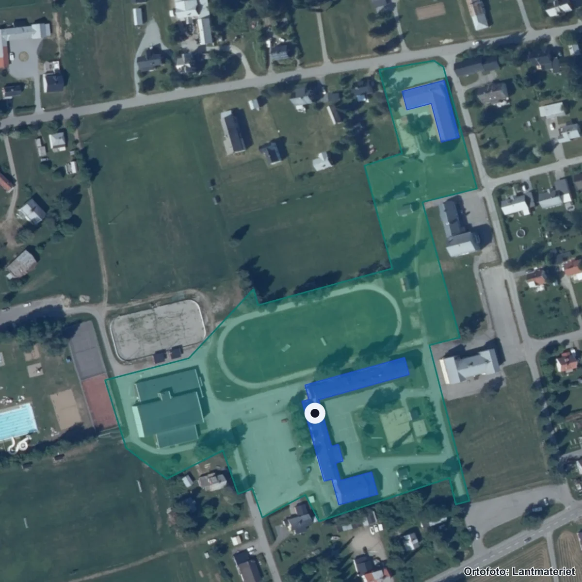 Flygbild över Junsele skola, ortofoto från Lantmäteriet