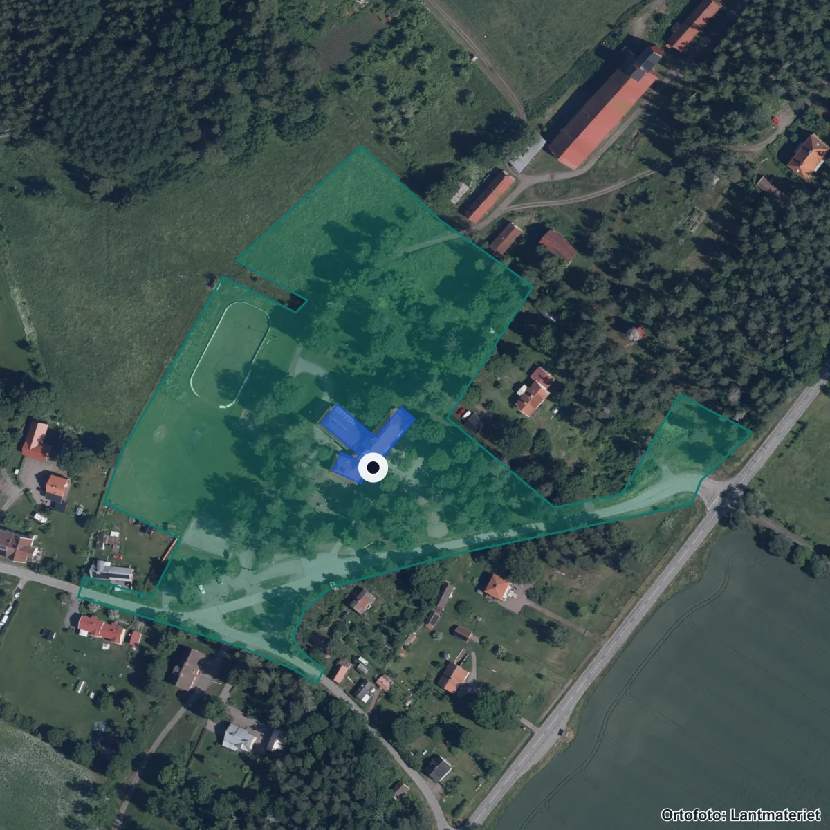 Flygbild över Vendels skola, ortofoto från Lantmäteriet