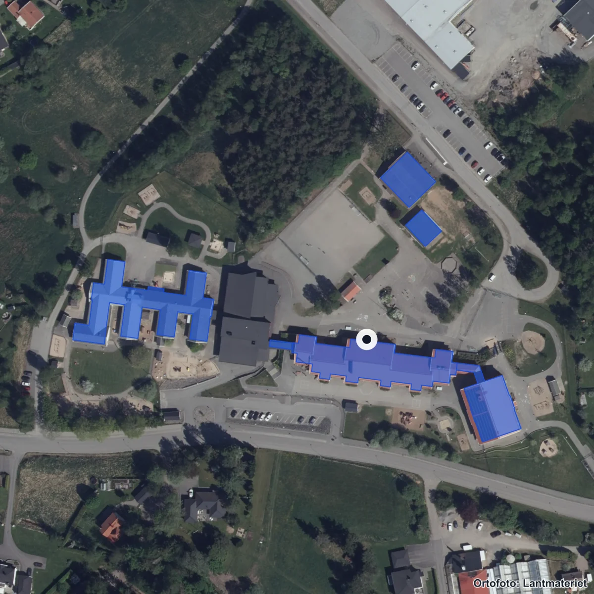 Flygbild över Horsbyskolan 4-6, ortofoto från Lantmäteriet