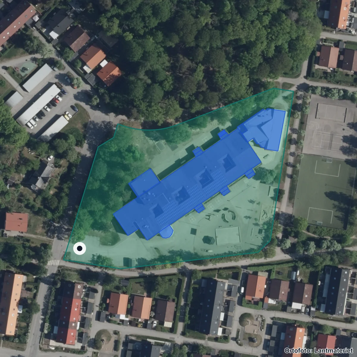 Flygbild över Parkhemsskolan, ortofoto från Lantmäteriet