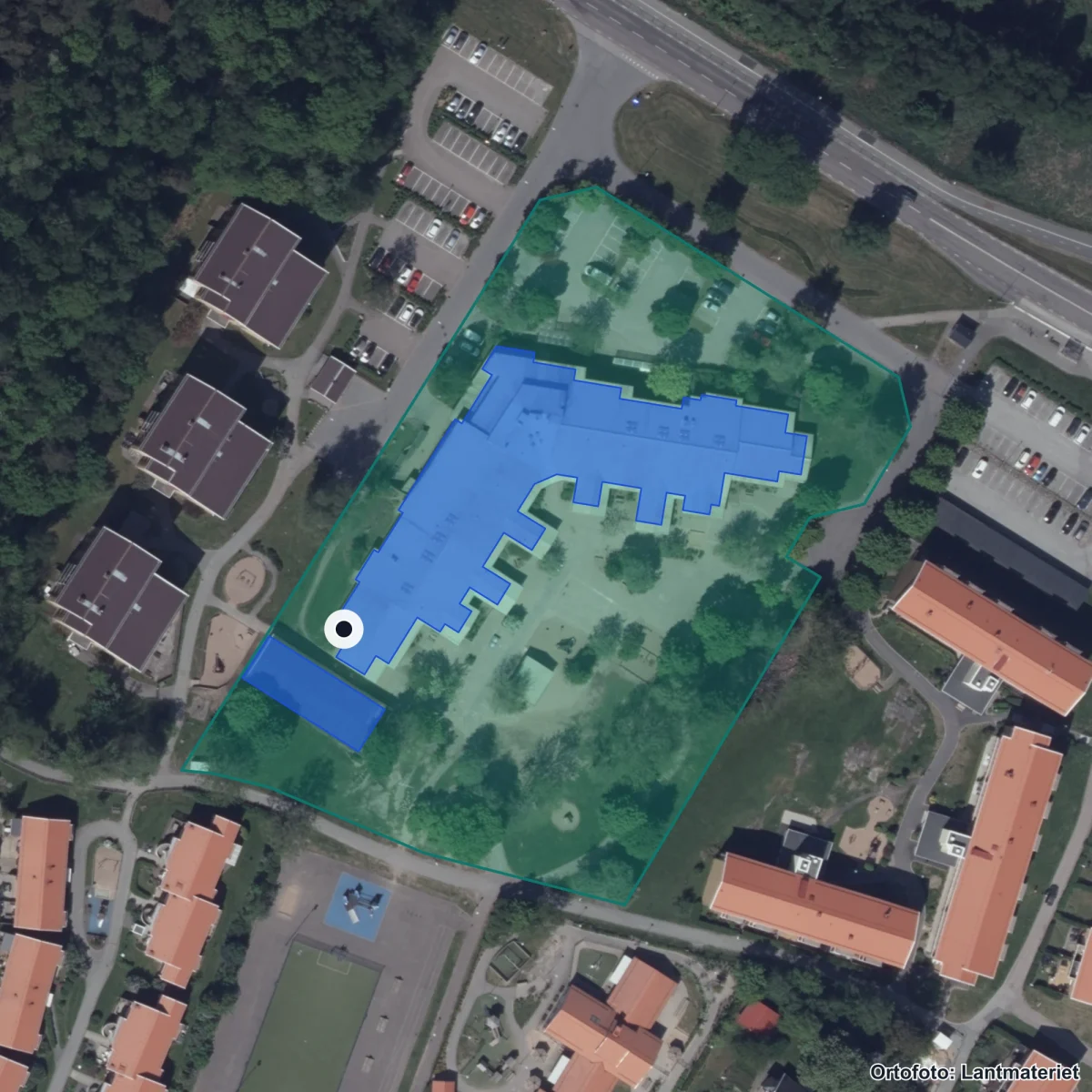 Flygbild över Kullens skola, ortofoto från Lantmäteriet