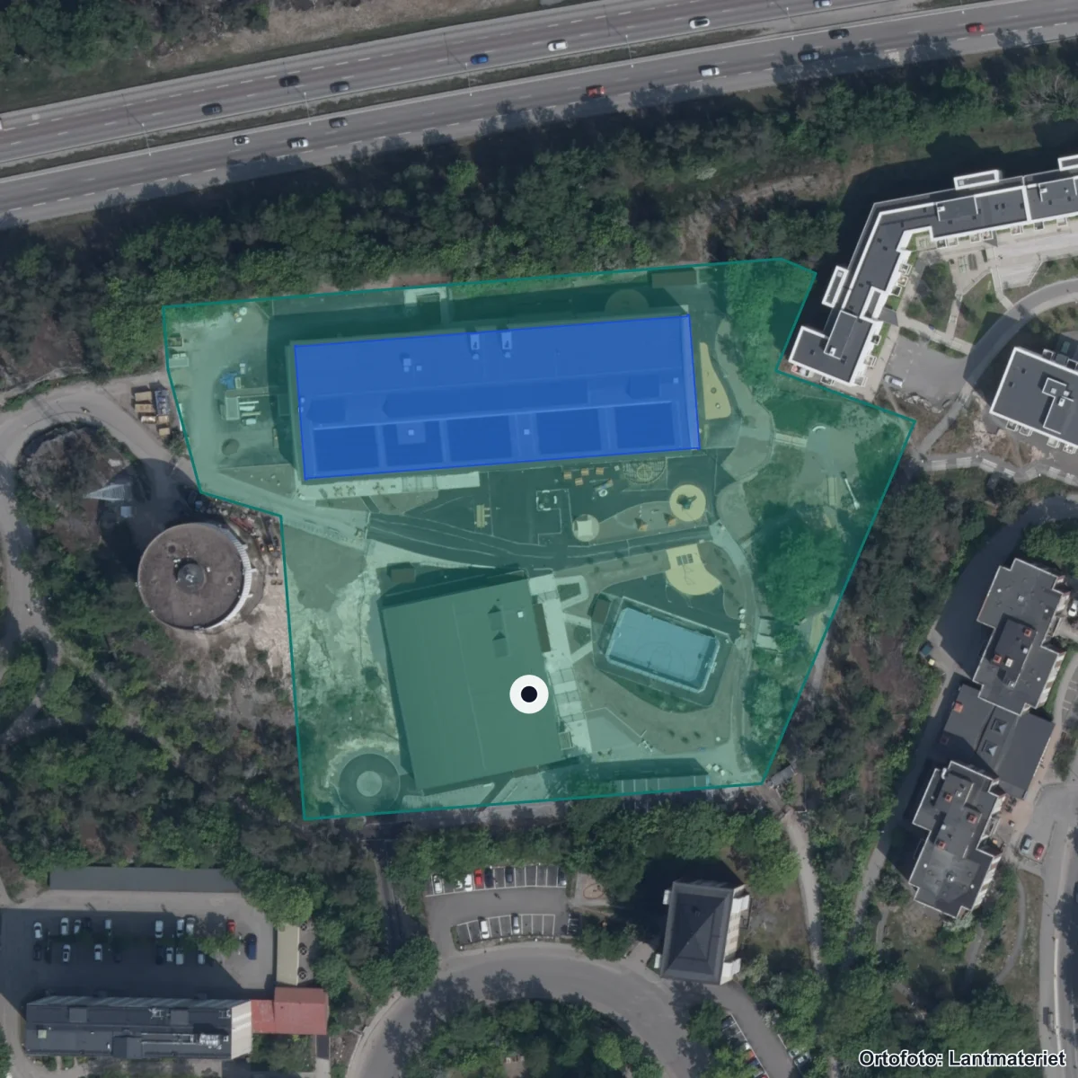 Flygbild över Ektorps skola, ortofoto från Lantmäteriet