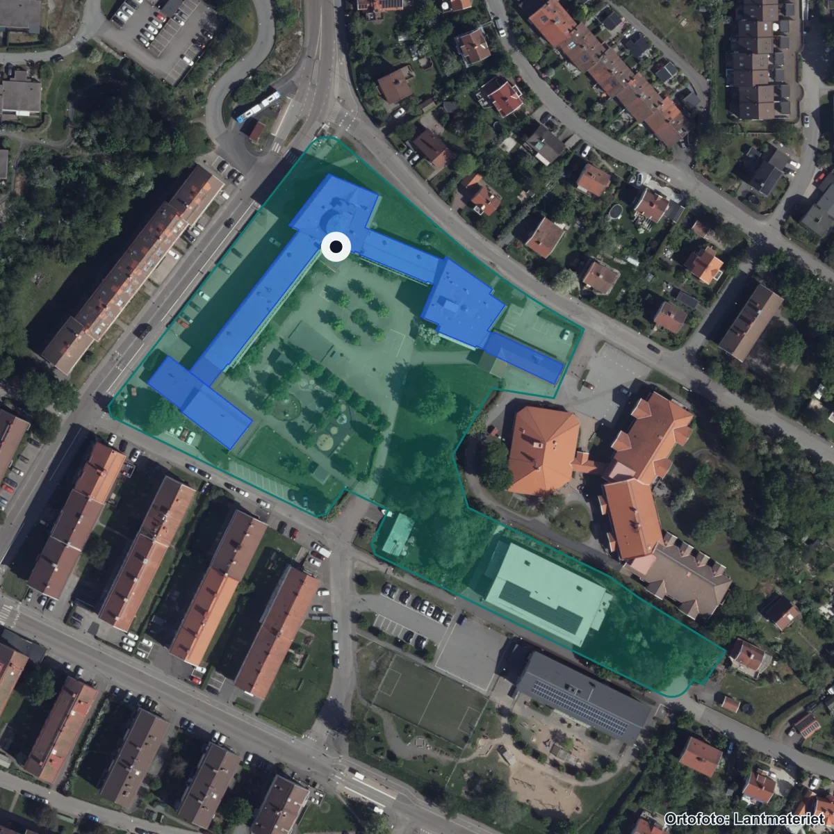 Flygbild över Sörgårdsskolan, ortofoto från Lantmäteriet