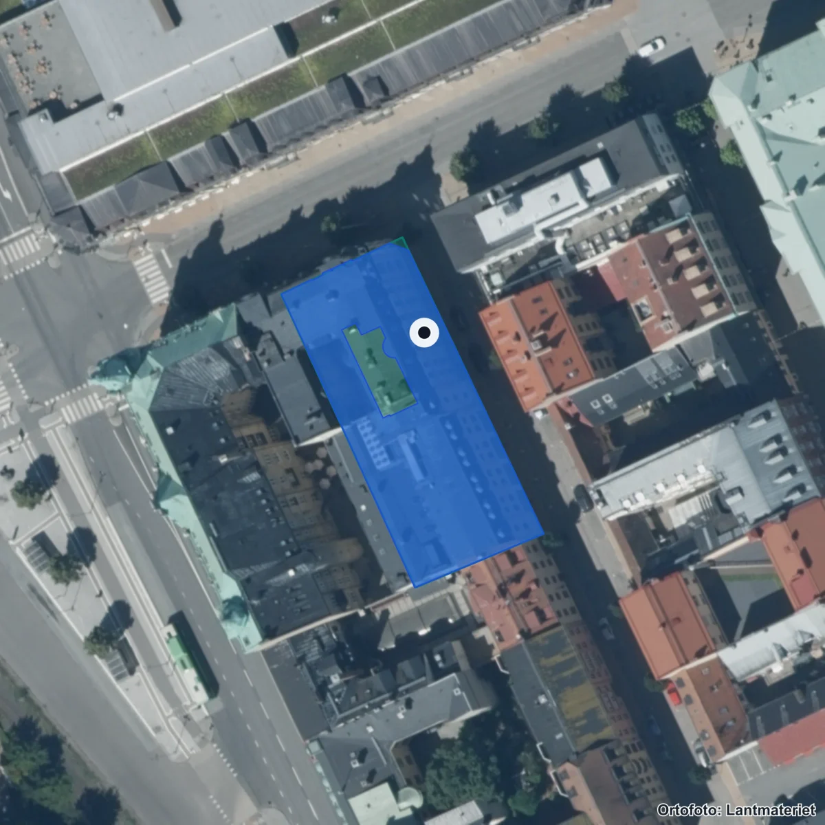 Flygbild över NTI Gymnasiet Kristianstad, ortofoto från Lantmäteriet