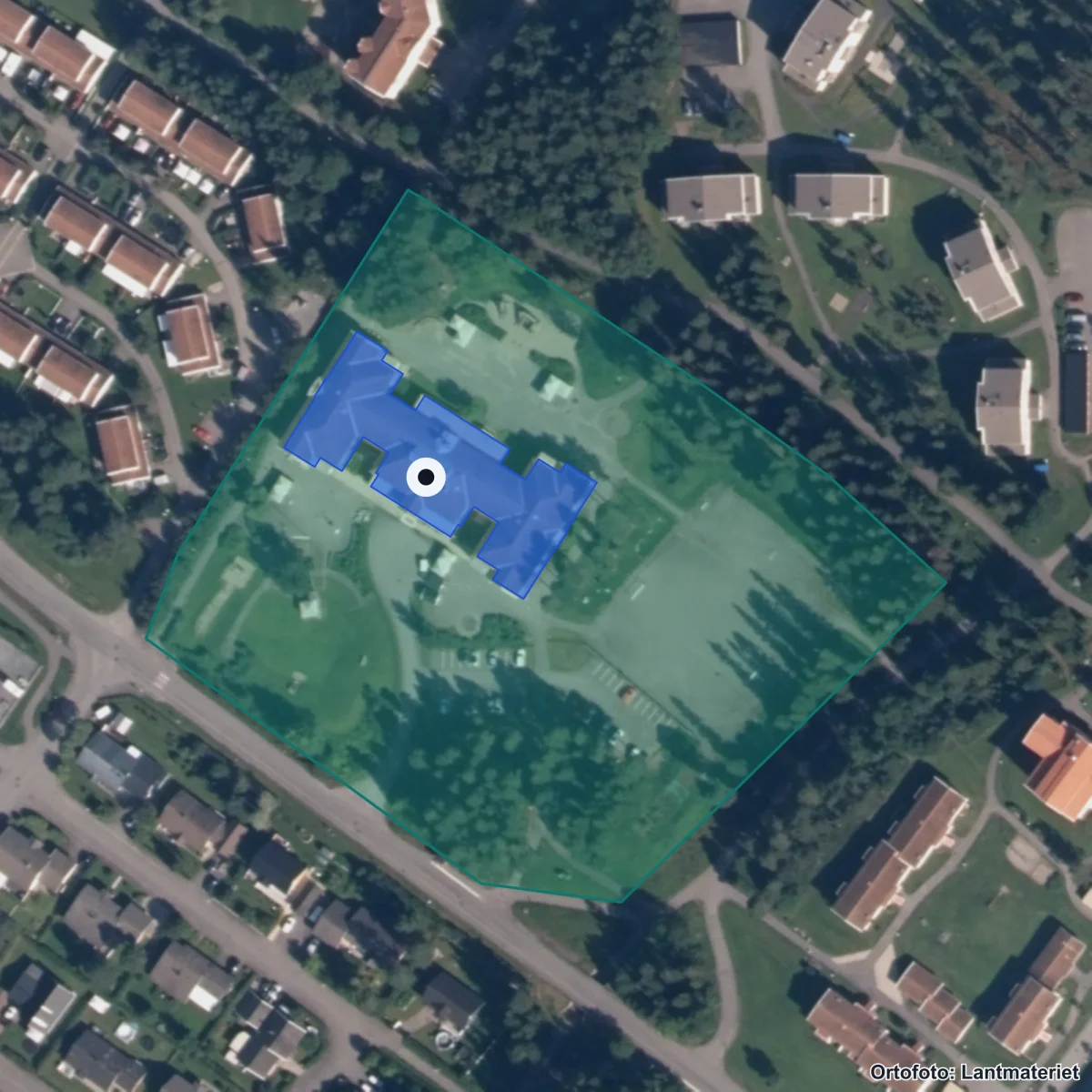 Flygbild över Mimergården, ortofoto från Lantmäteriet