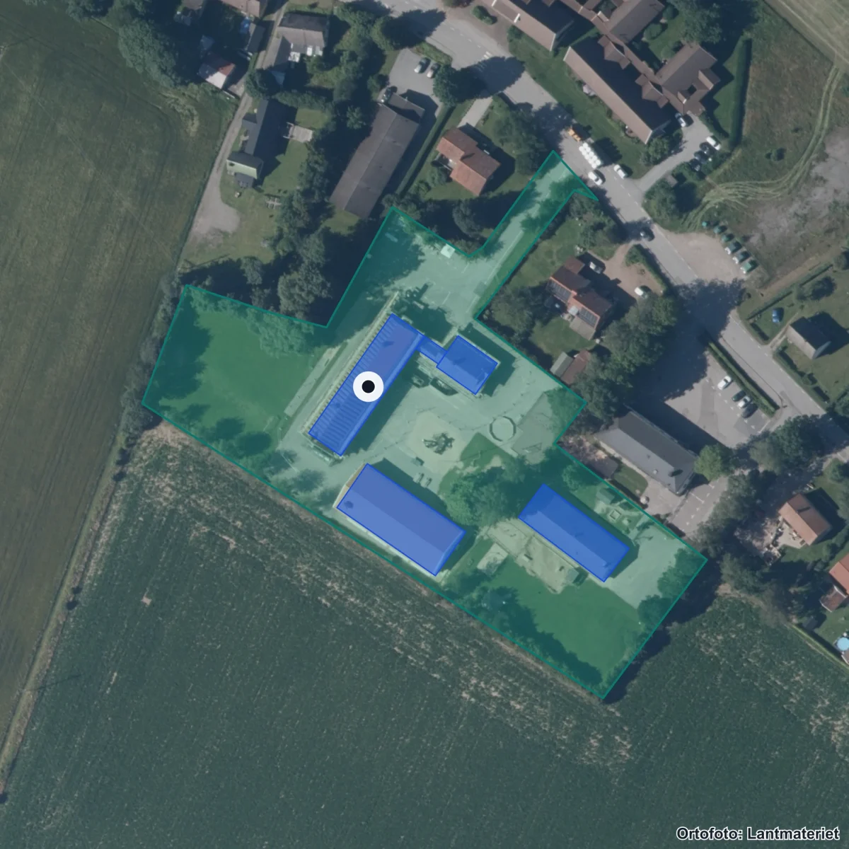 Flygbild över Östraby skola, ortofoto från Lantmäteriet