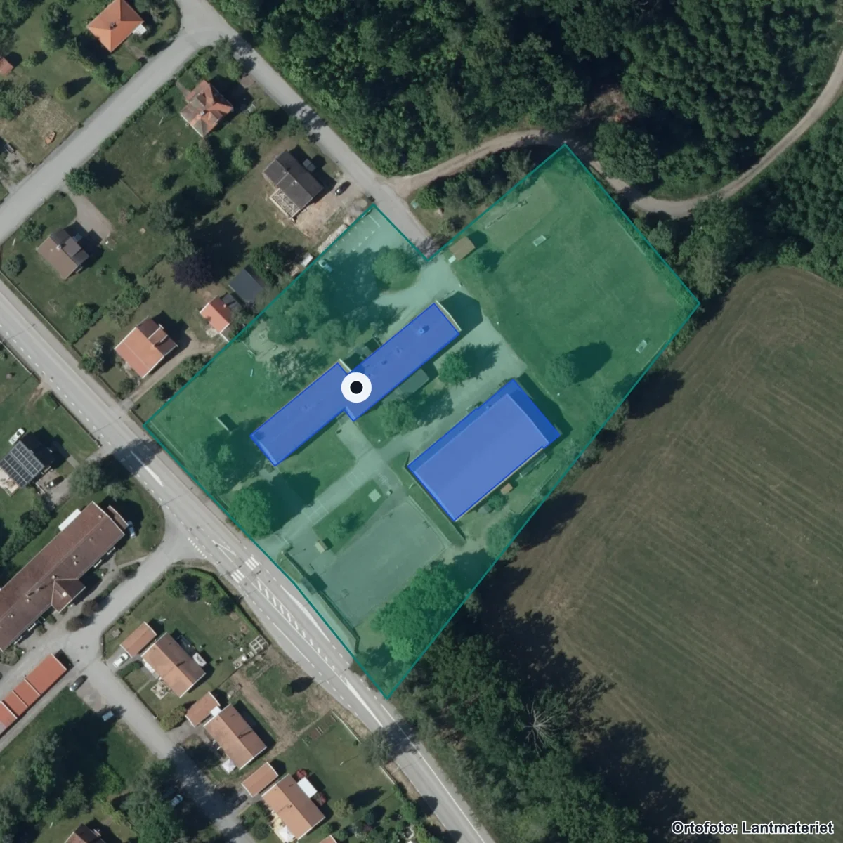 Flygbild över Tuna skola, ortofoto från Lantmäteriet
