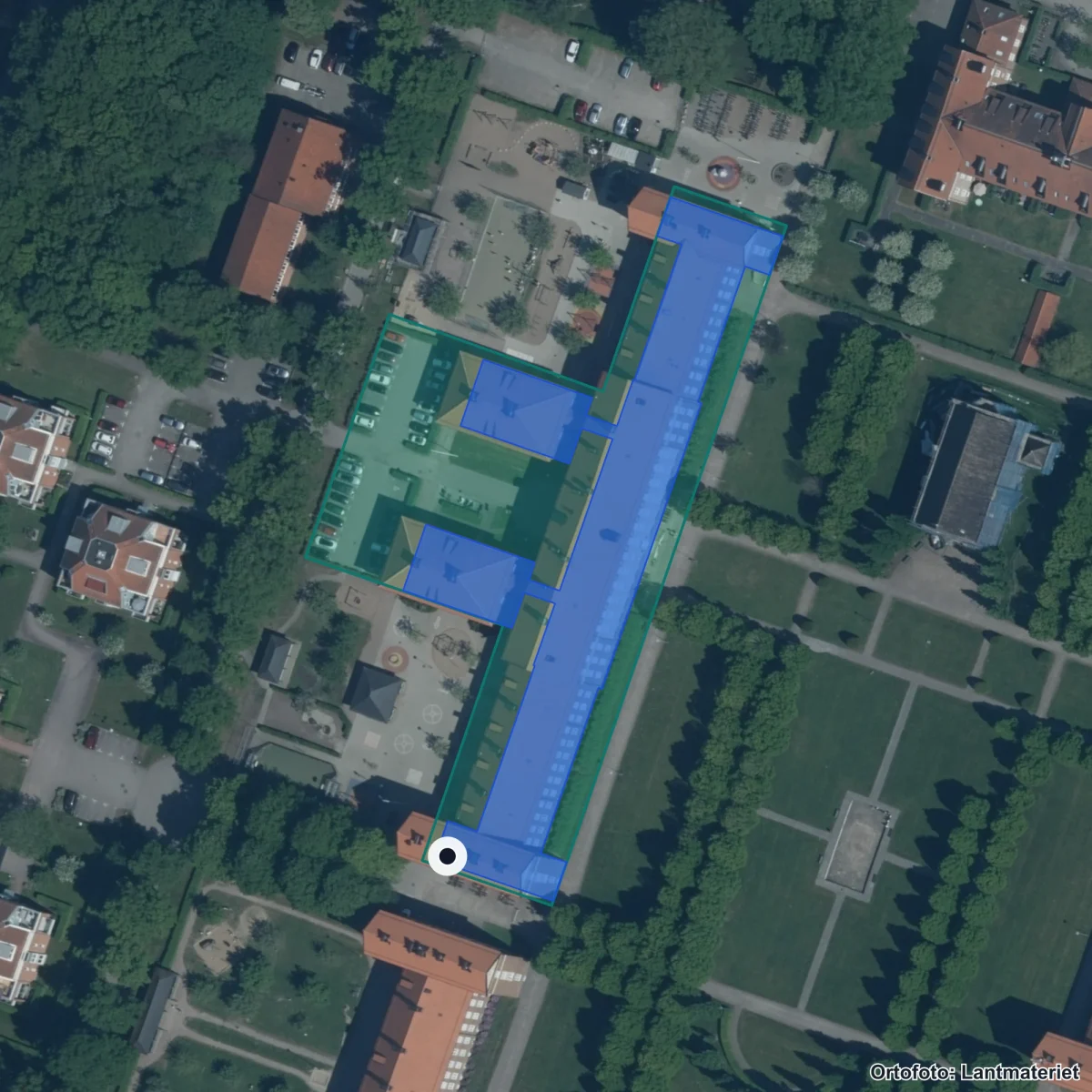 Flygbild över Noblaskolan Mariastaden, ortofoto från Lantmäteriet