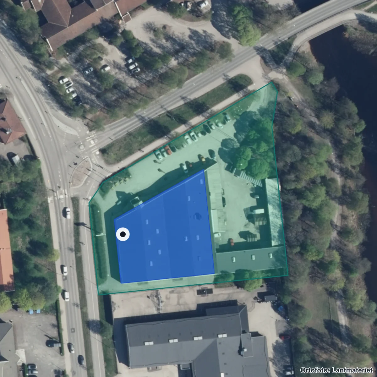 Flygbild över Praktiska Gymnasiet Falun, ortofoto från Lantmäteriet