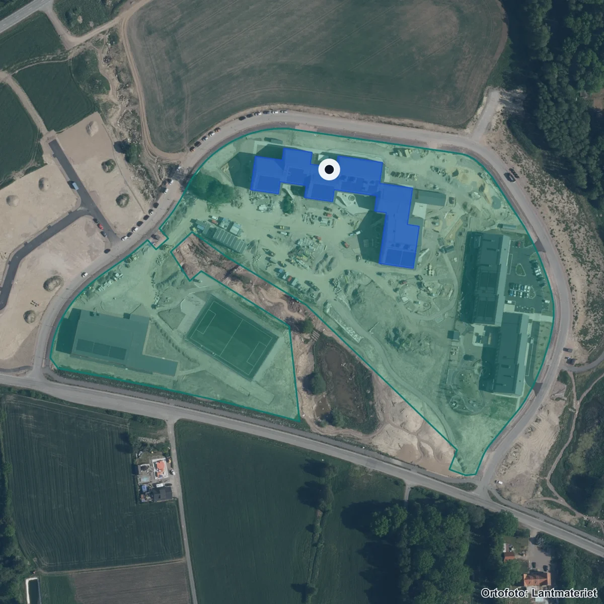 Flygbild över Maglehillsskolan, ortofoto från Lantmäteriet