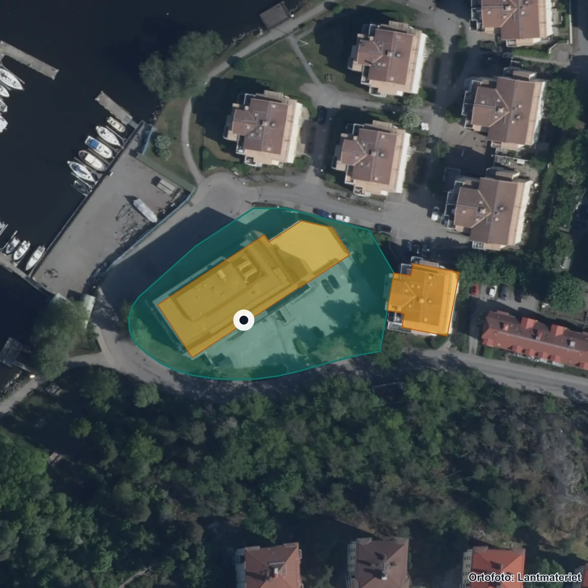 Flygbild över Lycée Francais Saint Louis, gy, ortofoto från Lantmäteriet
